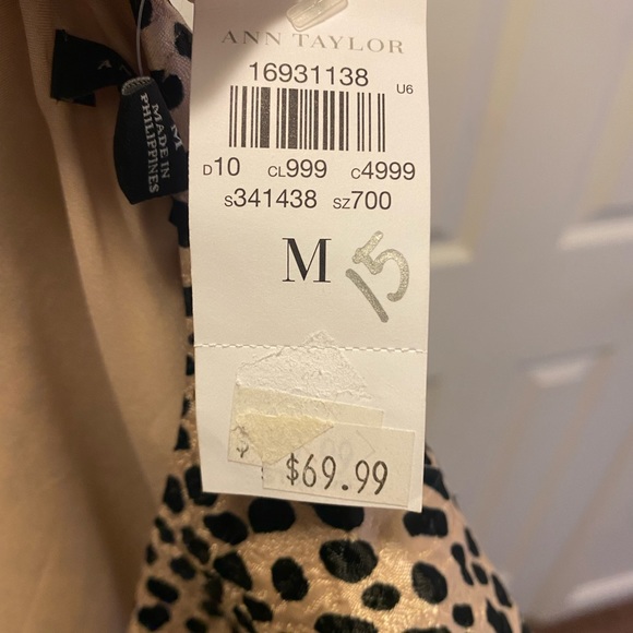 ANN TAYLOR Animal Print Shift Dress Spotted V Neck Sleeveless M NEW $139 - Picture 6 of 7